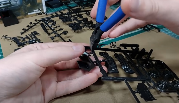ak-75B model kit assemble