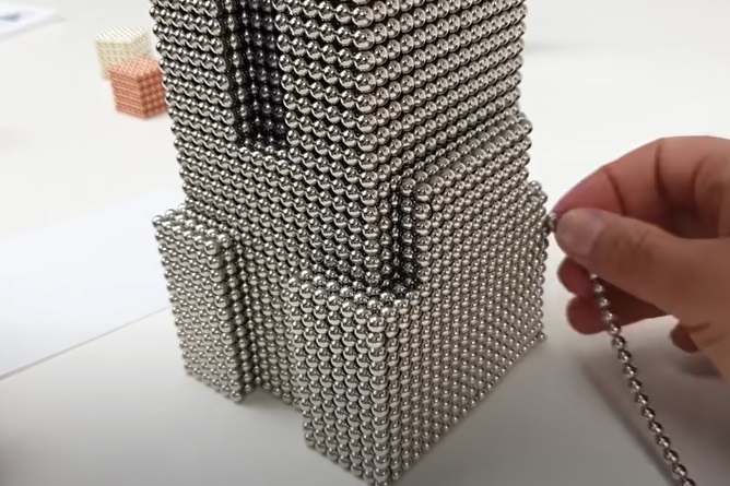 magnet empire state building build up base