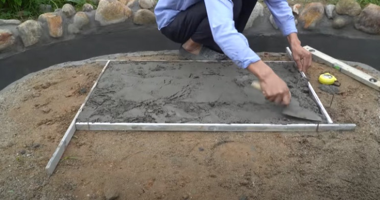 mini pagoda foundations