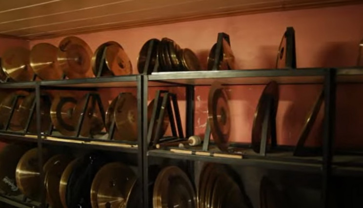 making cymbals complete