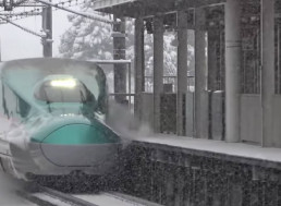 Snow Is No Match For This Japanese Bullet Train