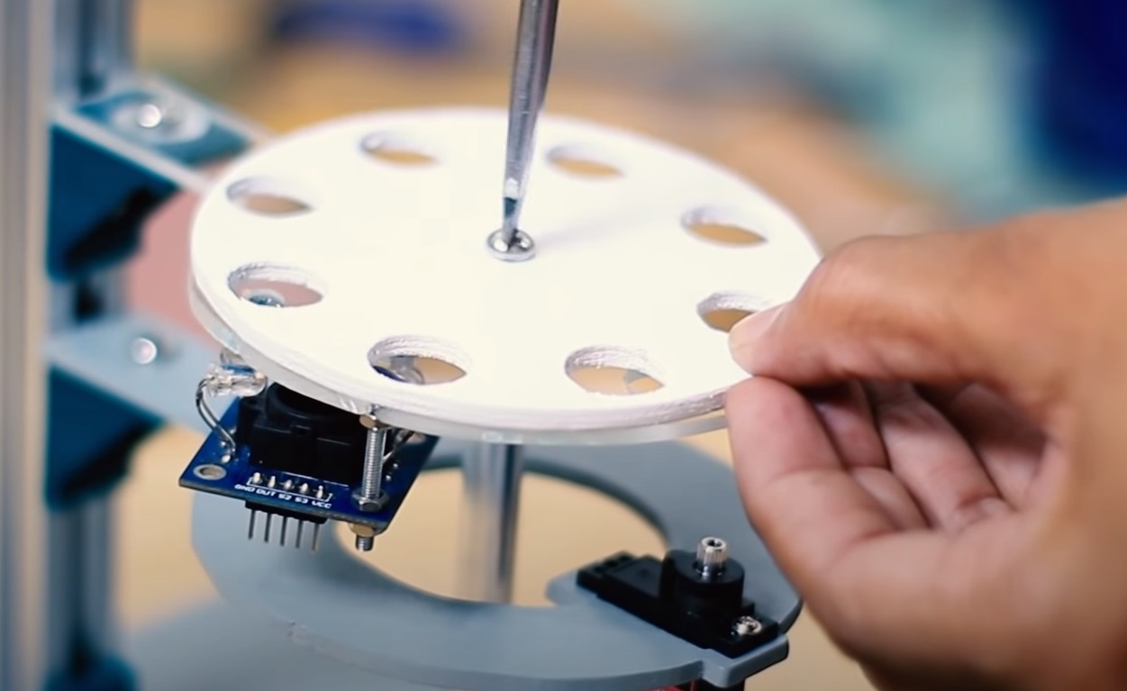 arduino color sorted disk attachment